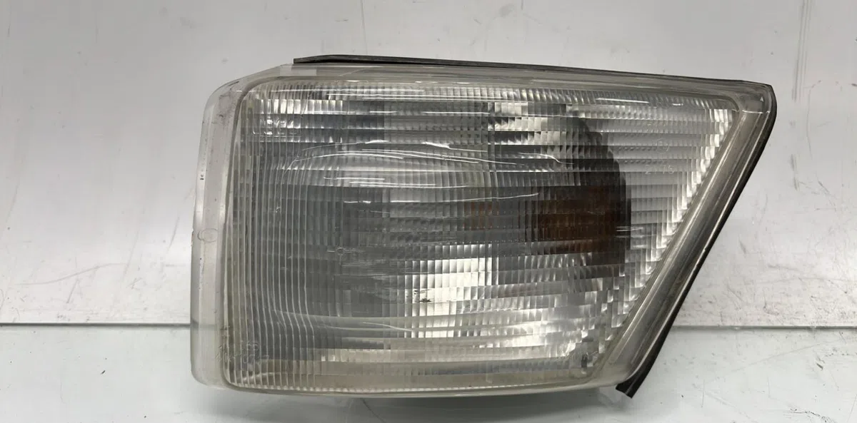 Clignotant gauche IVECO DAILY 3 occasion — photo 2