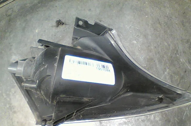 Clignotant gauche Mazda MPV II (LW) 2.0 di (2002-2006) occasion — photo 2