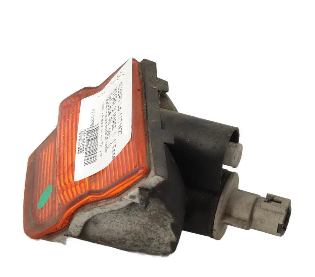 Clignotant gauche Nissan MICRA III (K12) 1.0 16v (2003-2010) occasion — photo 3