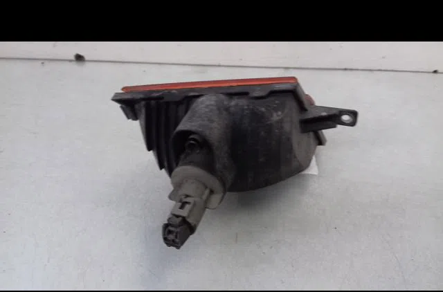 Clignotant gauche Nissan MICRA III (K12) 1.2 16v (2003-2010) occasion — photo 2