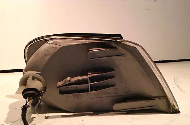 Clignotant gauche OPEL VECTRA occasion — photo 2