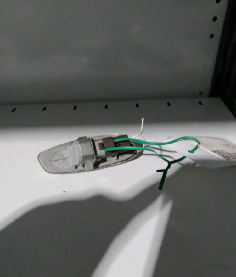 Clignotant gauche Peugeot 207-207 (WA_, WC_) 1.4 hdi (2006-2015) 5 portes occasion