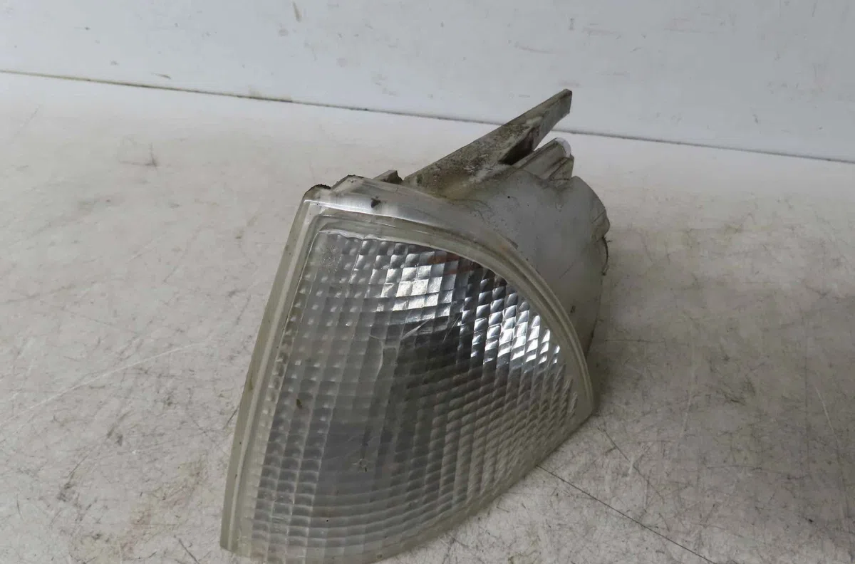 Clignotant gauche PEUGEOT EXPERT I occasion — photo 3