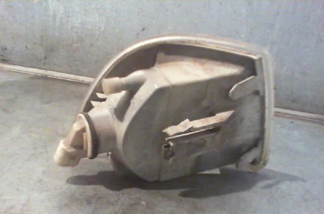 Clignotant gauche RENAULT ESPACE 1996 occasion — photo 2
