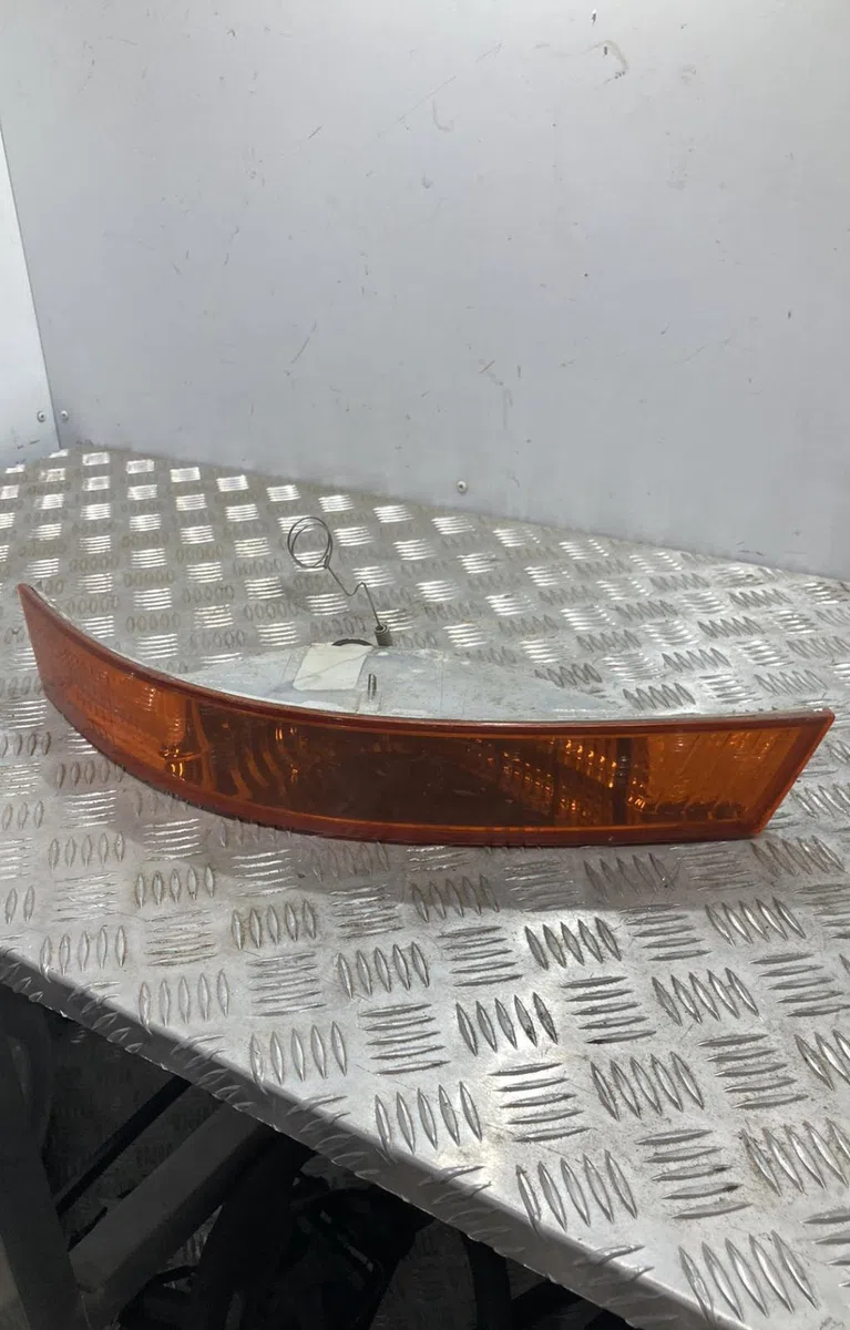 Clignotant gauche RENAULT MASTER 2 PHASE 2 occasion — photo 3