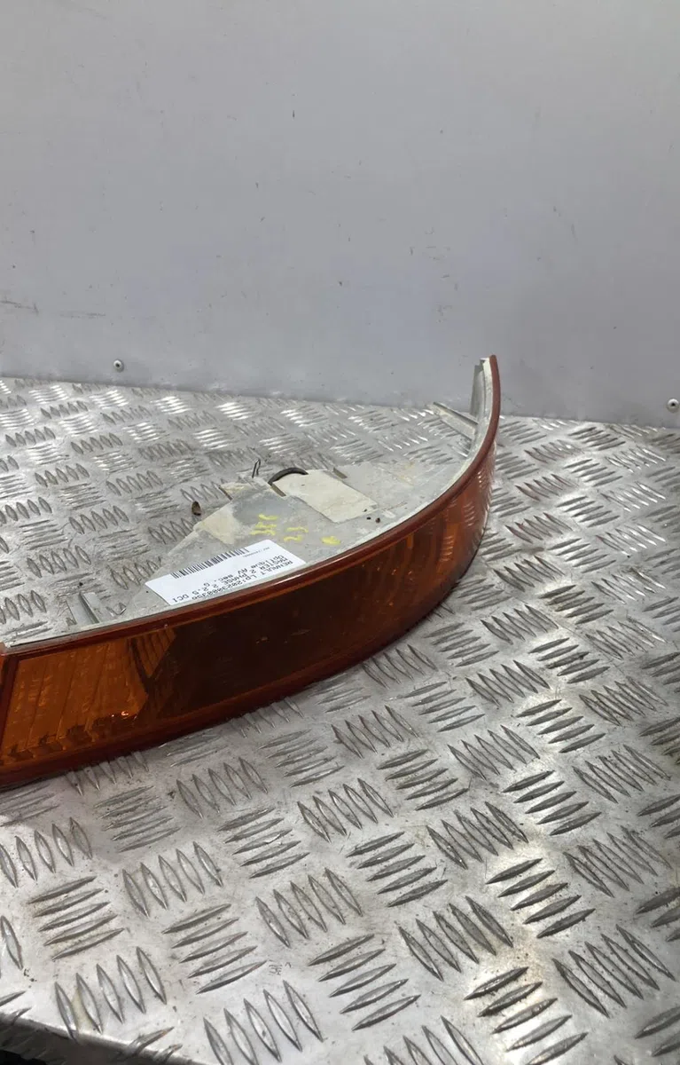 Clignotant gauche RENAULT MASTER 2 PHASE 2 occasion — photo 4