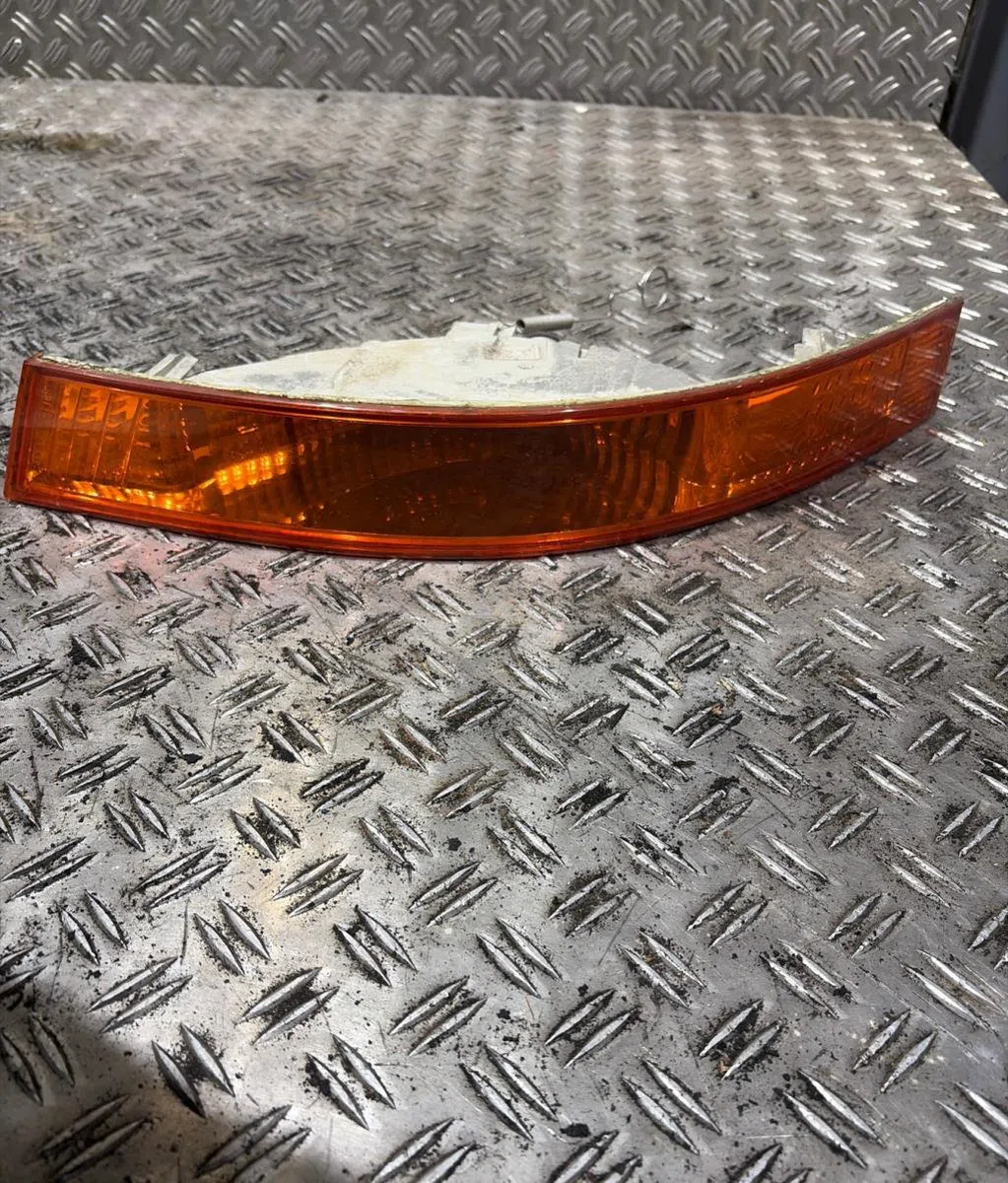 Clignotant gauche RENAULT MASTER 2 PHASE 3 occasion — photo 3
