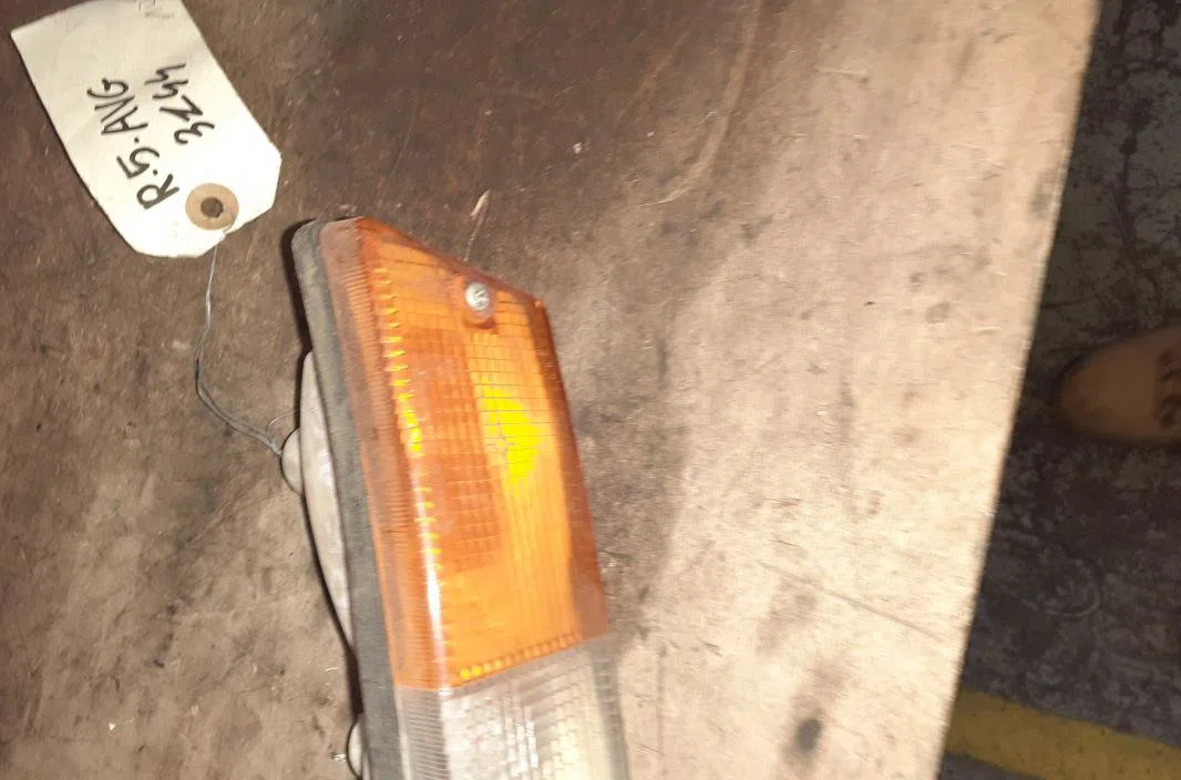 Clignotant gauche RENAULT REN R5 occasion — photo 2