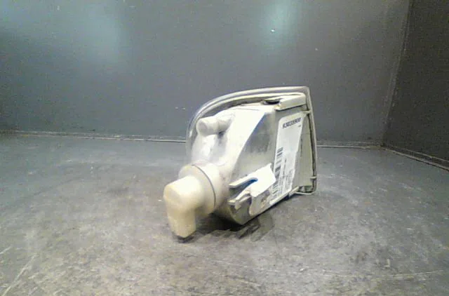 Clignotant gauche SEAT IBIZA 1999 occasion — photo 2