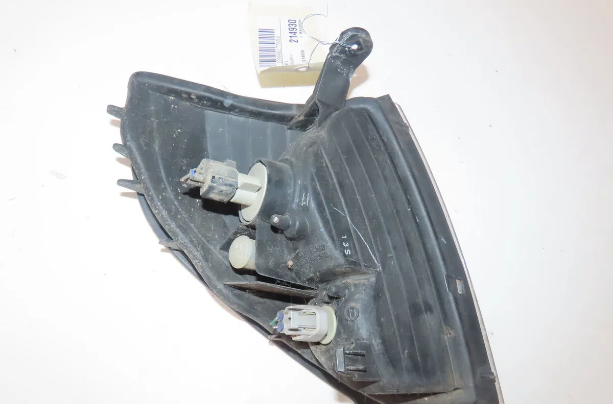 Clignotant gauche Toyota LAND CRUISER 90 (_J9_) 3.0 d-4d 4wd (kdj90_, kdj95_) (2000-2002) occasion — photo 3