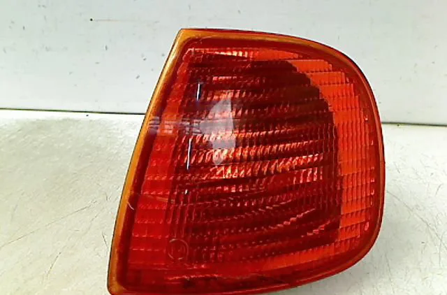 Clignotant gauche Volkswagen CADDY II Camionnette-Monospace (9K9A) 60 1.4 (1995-2004) occasion