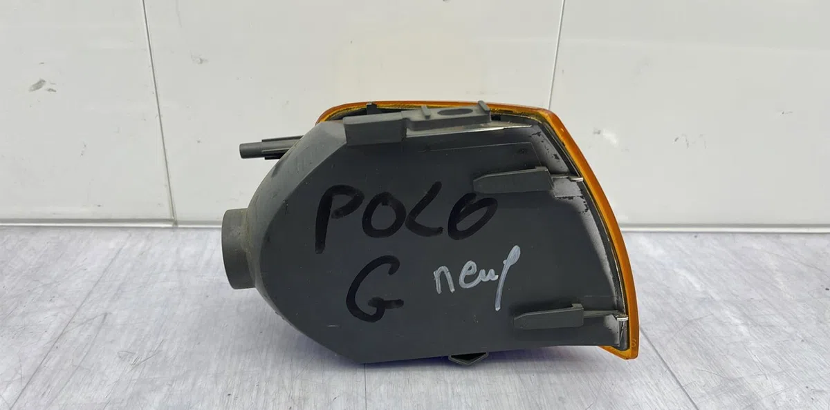 Clignotant gauche VOLKSWAGEN POLO 3 PHASE 1 occasion