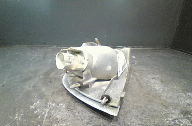 Clignotant gauche VOLVO S40 1998 occasion — photo 2