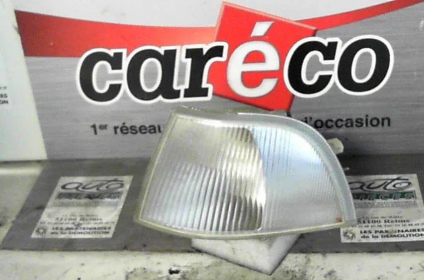 Clignotant gauche VOLVO V 40 1 PHASE 1 BREAK occasion — photo 2
