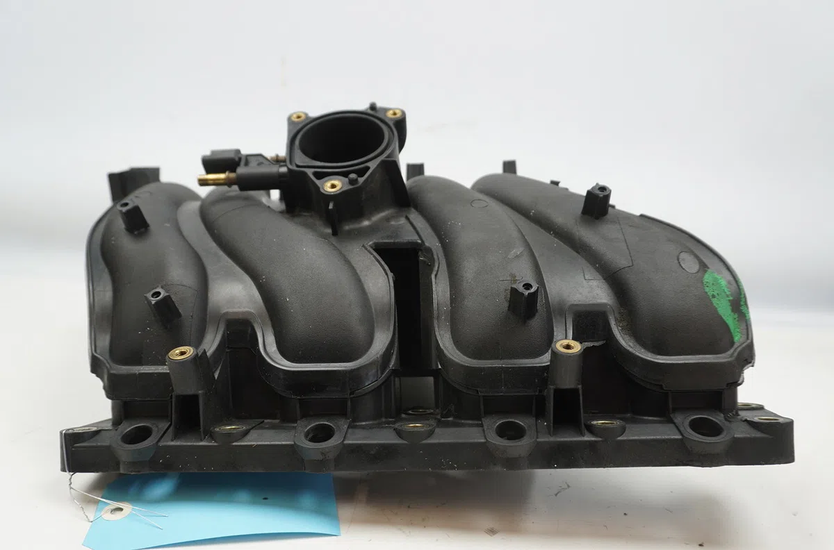 Collecteur admission Peugeot 307 CC (3B) 2.0 16v (2003-2005) 2 portes occasion — photo 3