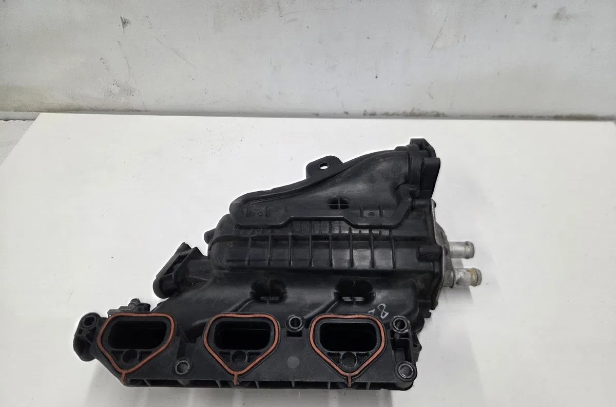 Collecteur admission RENAULT TWINGO 3 PHASE 1 occasion — photo 4