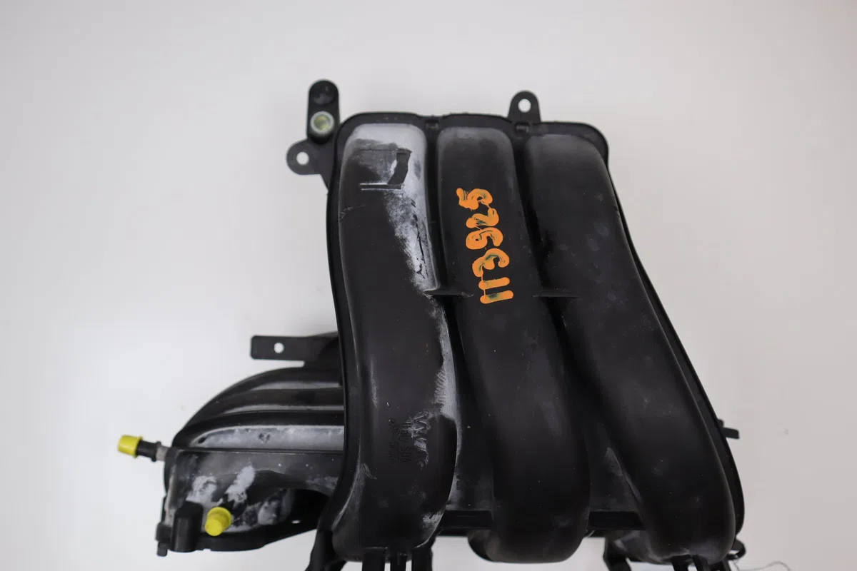 Collecteur admission Volkswagen POLO V (6R1, 6C1) 1.0 (2014) occasion — photo 2