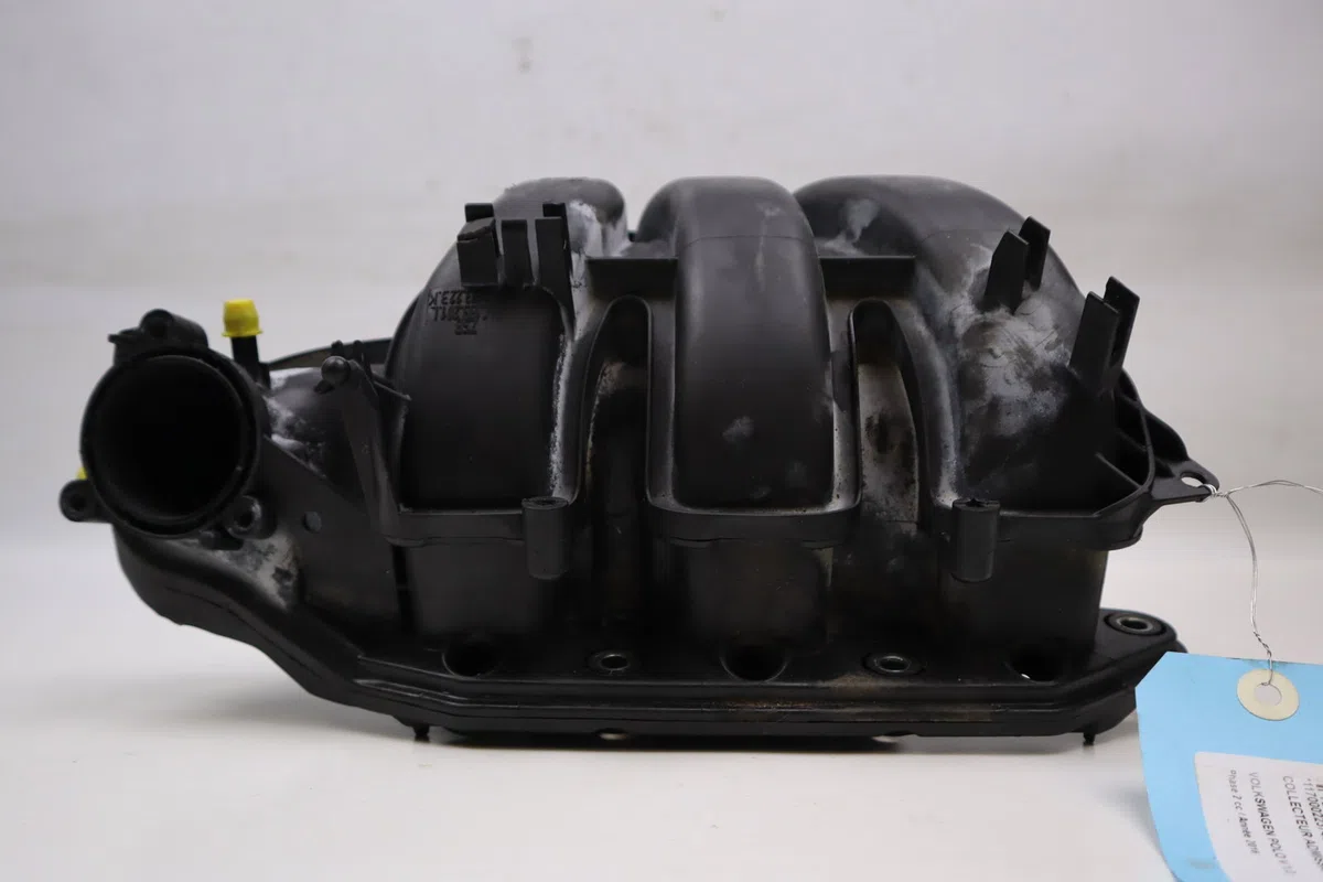 Collecteur admission Volkswagen POLO V (6R1, 6C1) 1.0 (2014) occasion — photo 3