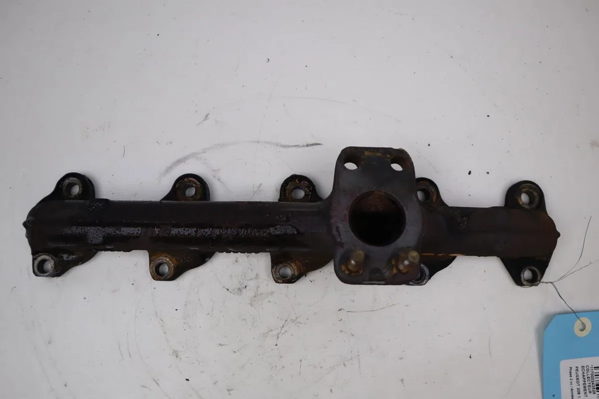Collecteur echappement Peugeot 206 3-5 portes (2A-C) 1.4 hdi eco 70 (2001-2009) 5 portes occasion — photo 3