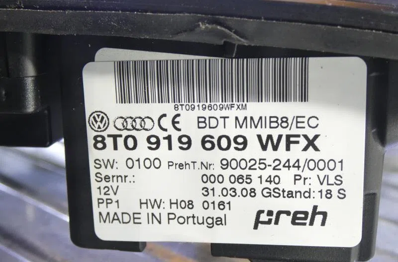 Commande autoradio AUDI A4 3 AVANT PHASE 1 BREAK occasion — photo 3