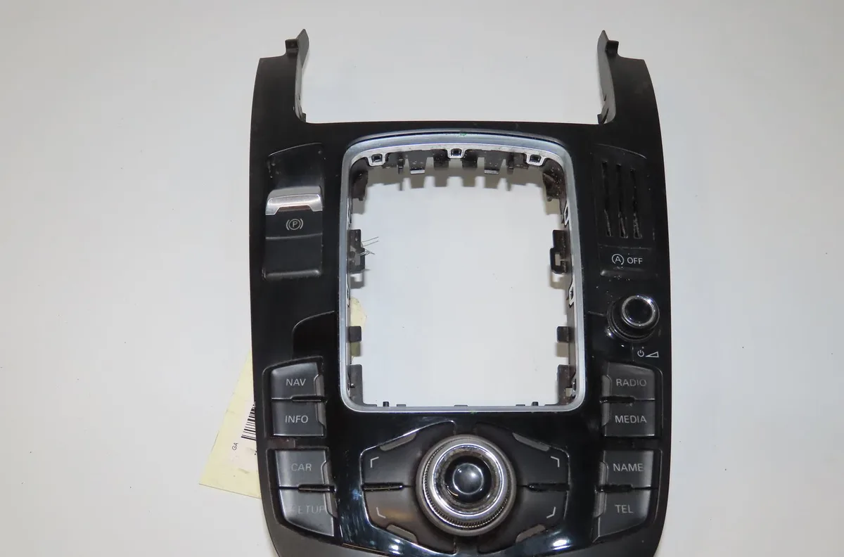 Commande autoradio Audi A4 B8 (8K2) 2.0 tdi (2007-2015) occasion