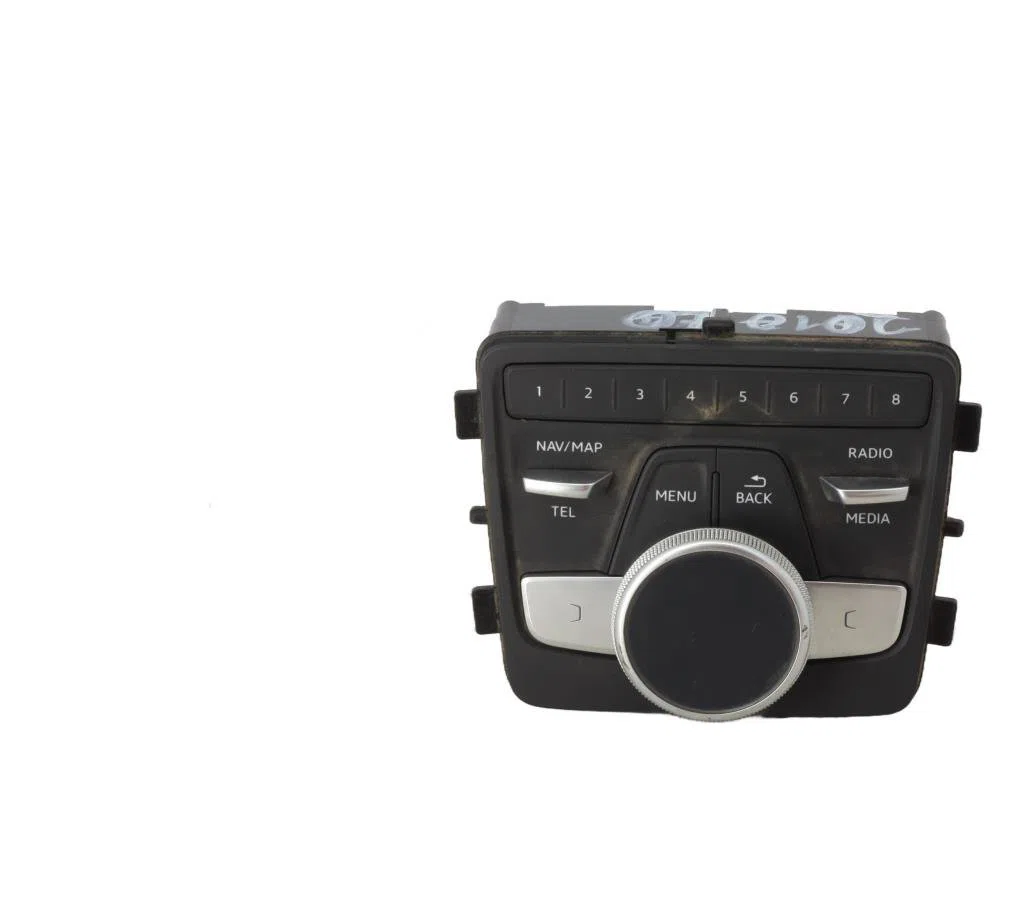 Commande autoradio Audi A4 B9 Avant (8W5, 8WD) 3.0 tdi quattro (2015-2018) occasion — photo 2