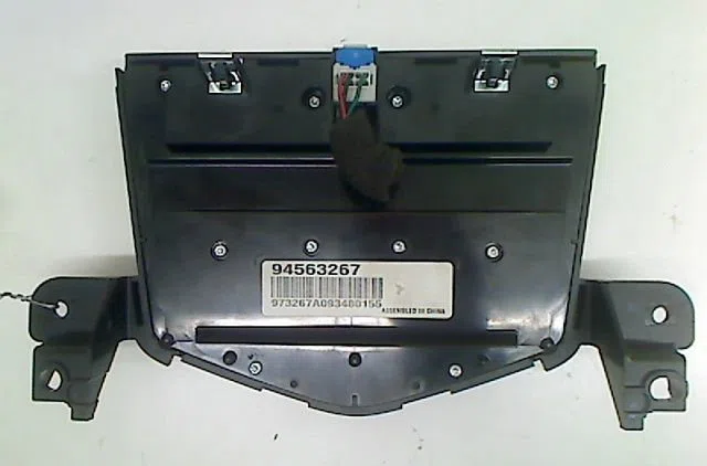 Commande autoradio CHEVROLET CRUZE occasion — photo 2