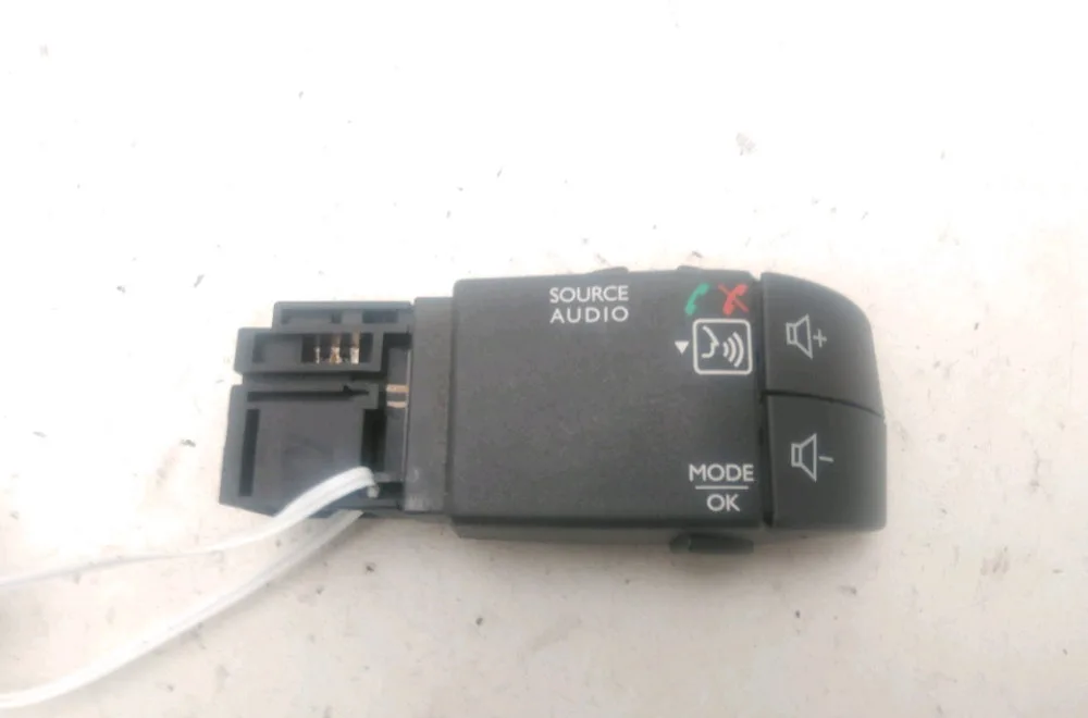 Commande autoradio Dacia LODGY (JS_) 1.5 dci (2012) occasion