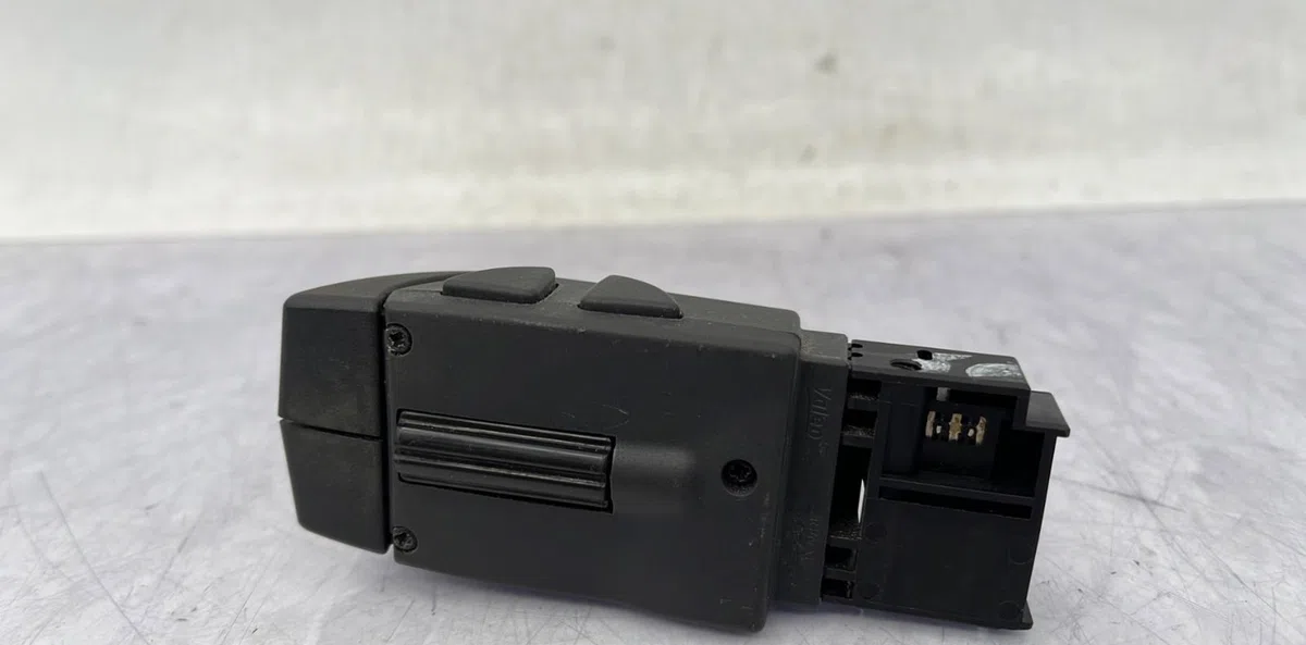 Commande autoradio DACIA LOGAN MCV 2 PHASE 2 BREAK occasion — photo 4
