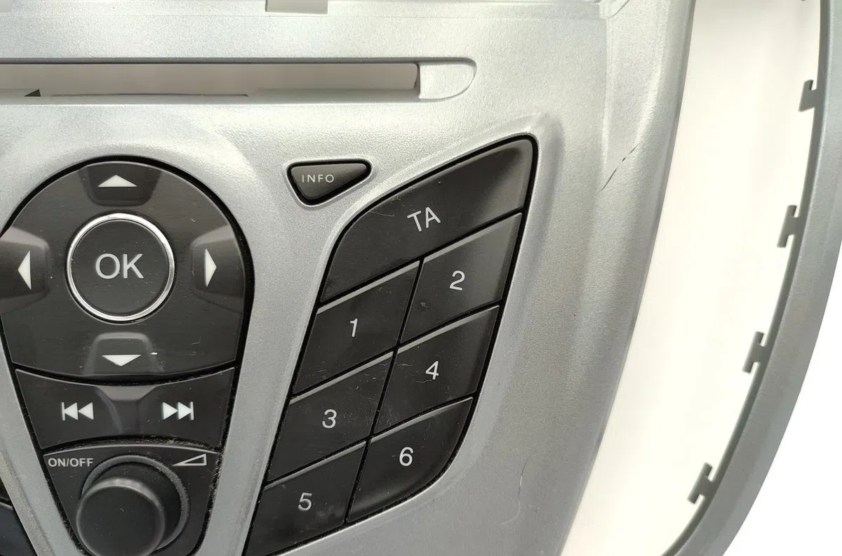 Commande autoradio FORD C-MAX 2 PHASE 1 occasion — photo 2