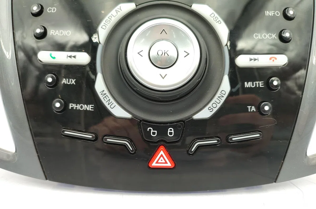 Commande autoradio FORD C-MAX 2 PHASE 1 occasion — photo 4