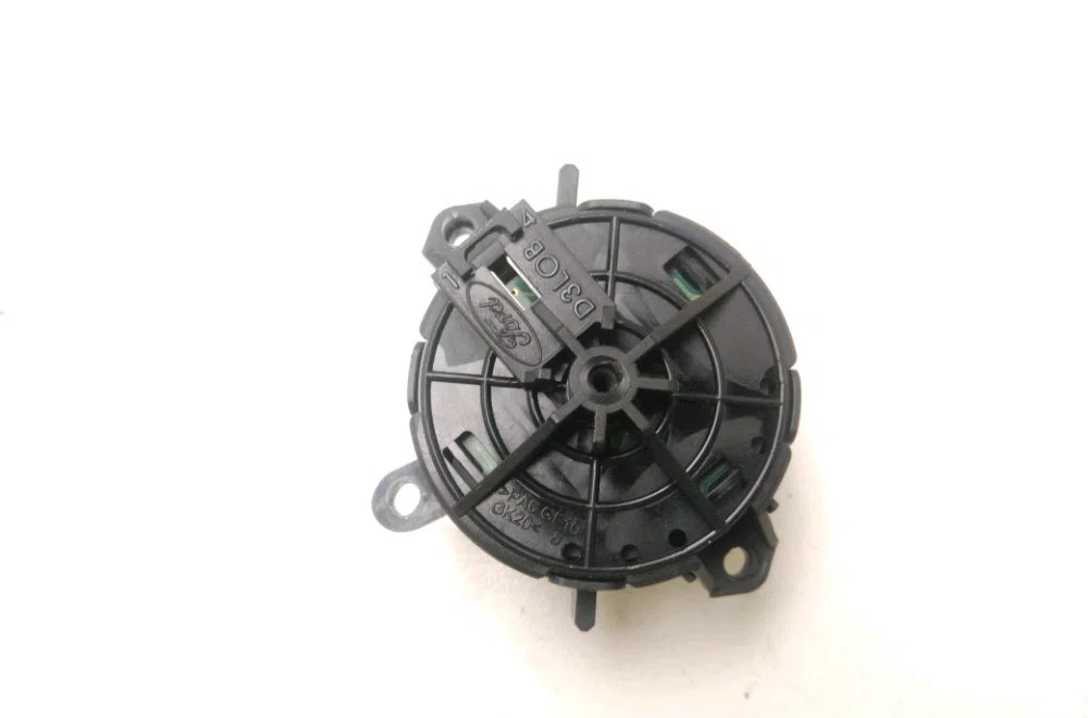 Commande autoradio Ford FIESTA VI (CB1, CCN) 1.5 tdci (2012-2017) occasion — photo 2
