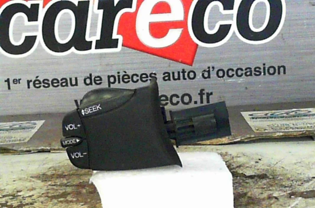 Commande autoradio FORD FOCUS 1 occasion