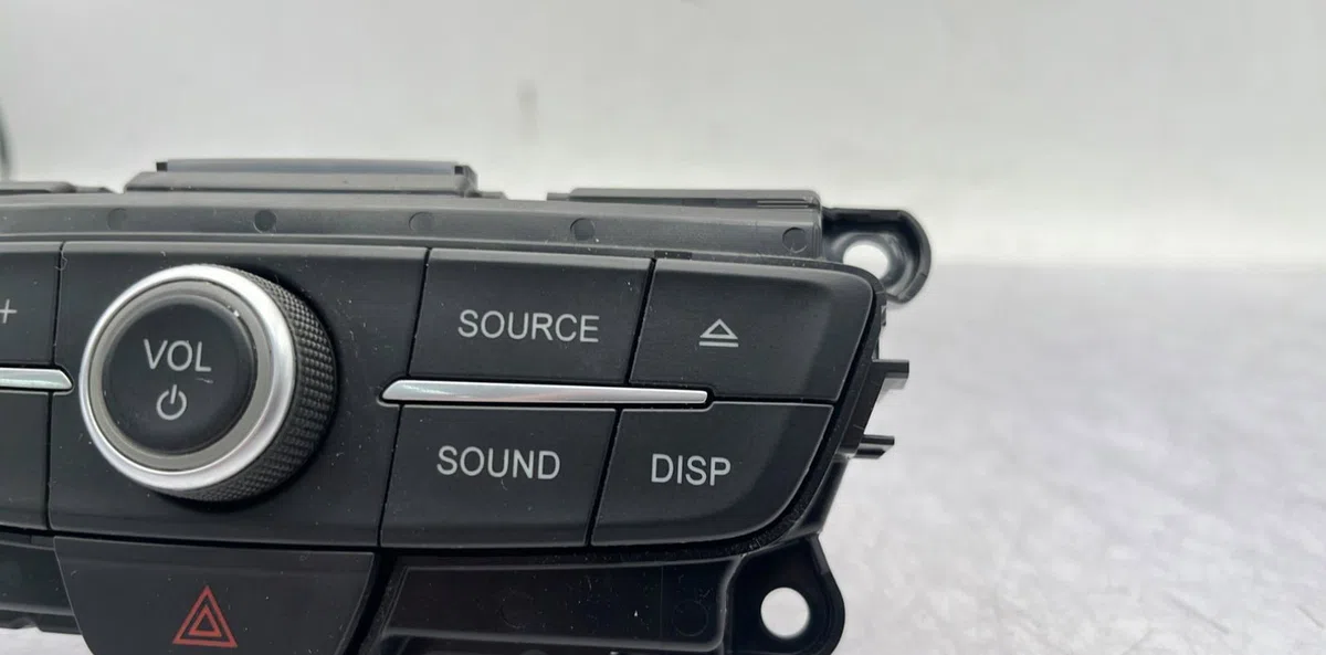 Commande autoradio FORD FOCUS 3 PHASE 2 occasion — photo 3