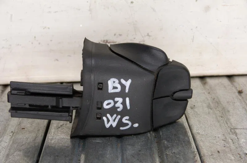 Commande autoradio FORD MONDEO 2 occasion — photo 4