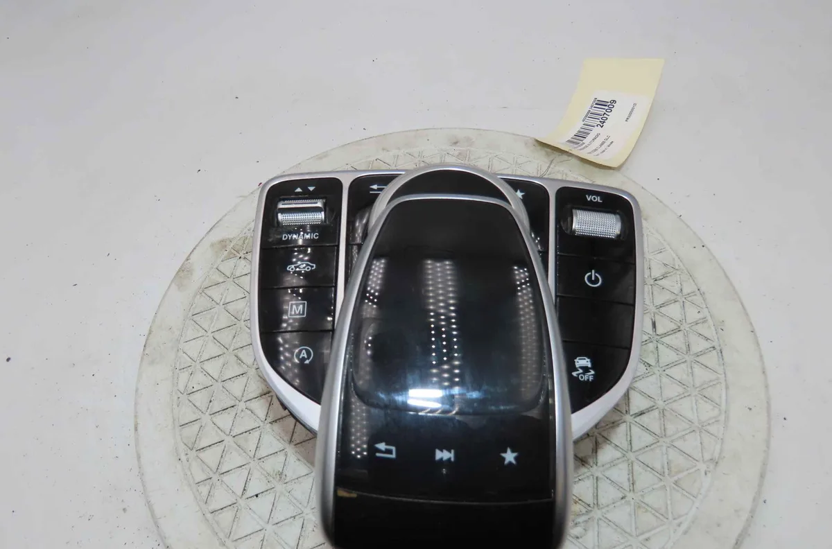 Commande autoradio MERCEDES CLASSE GLC occasion