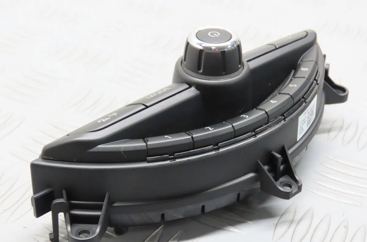 Commande autoradio Mini MINI (F55) Cooper (2013) occasion — photo 2