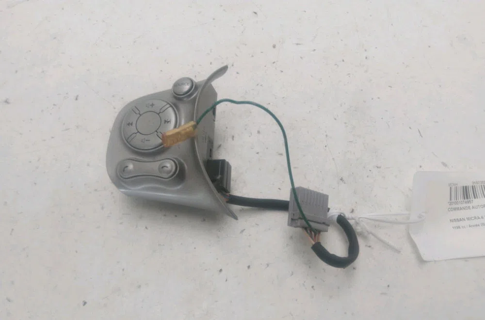 Commande autoradio Nissan MICRA IV (K13K) 1.2 (2010-2015) occasion — photo 2