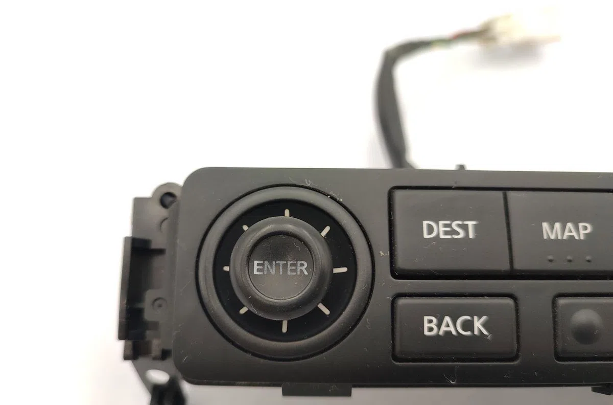 Commande autoradio NISSAN MURANO 1 occasion — photo 2