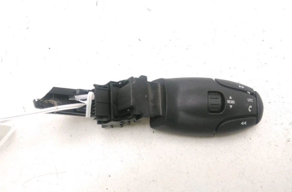 Commande autoradio Peugeot 308 CC (4B_) 2.0 hdi (2009-2012) occasion — photo 2