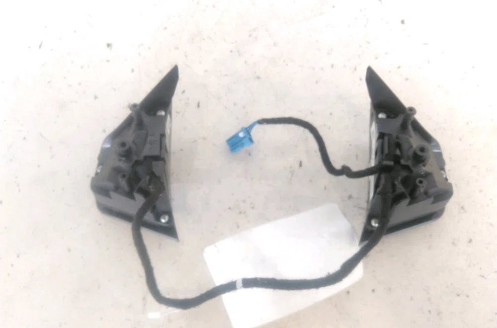Commande autoradio Peugeot 308 II (LB_, LP_, LW_, LH_, L3_) 1.2 thp 110 (2013-2021) occasion — photo 2
