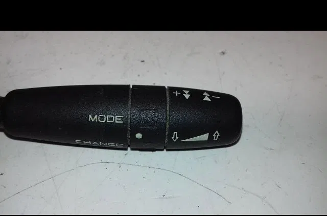 Commande autoradio Peugeot 406 (8B) 1.8 16v (1995-2000) occasion — photo 2