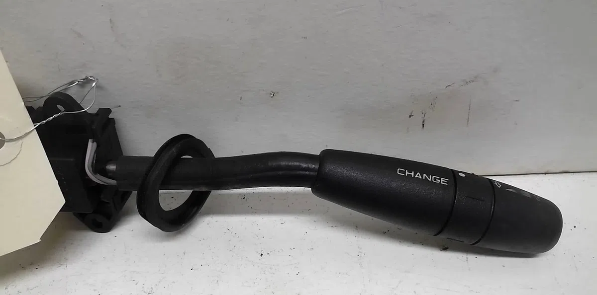 Commande autoradio Peugeot 406 Coupé (8C) 2.0 16v (1997-2004) occasion — photo 2