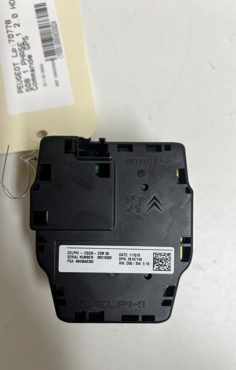 Commande autoradio Peugeot 508 I (8D_) 2.0 hdi (2010-2018) occasion — photo 2