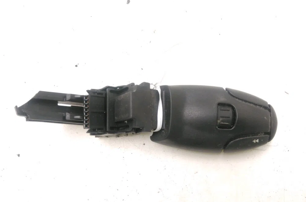 Commande autoradio Peugeot PARTNER Camionnette-Monospace 1.6 hdi (2008) 4 portes occasion — photo 2