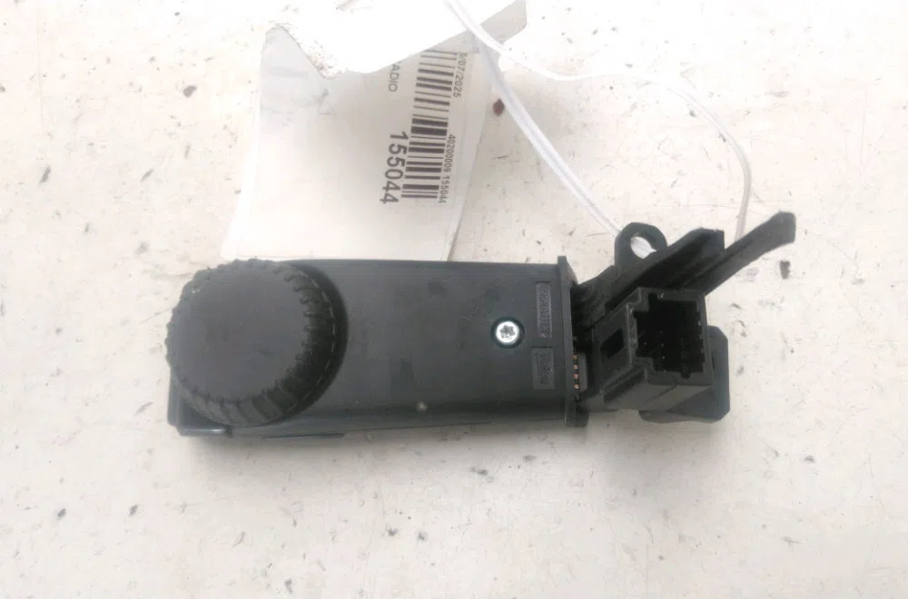 Commande autoradio Renault ARKANA I (LCM_, LDN_) 1.6 e-tech 145 (ldmu) (2020) 5 portes occasion — photo 2