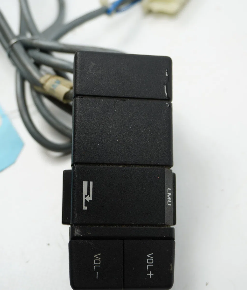 Commande autoradio Renault ESPACE II (J-S63_) 2.1 td (j633, j634, j-s635, j-s63d) (1991-1996) 5 portes occasion — photo 2