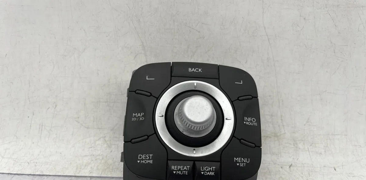 Commande autoradio RENAULT GRAND ESPACE 4 PHASE 2 occasion — photo 2