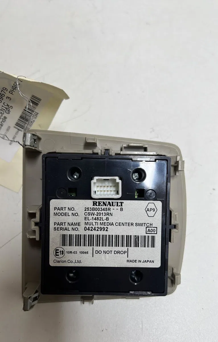 Commande autoradio Renault GRAND SCÉNIC III (JZ0-1_) 1.5 dci (2009) 5 portes occasion — photo 2