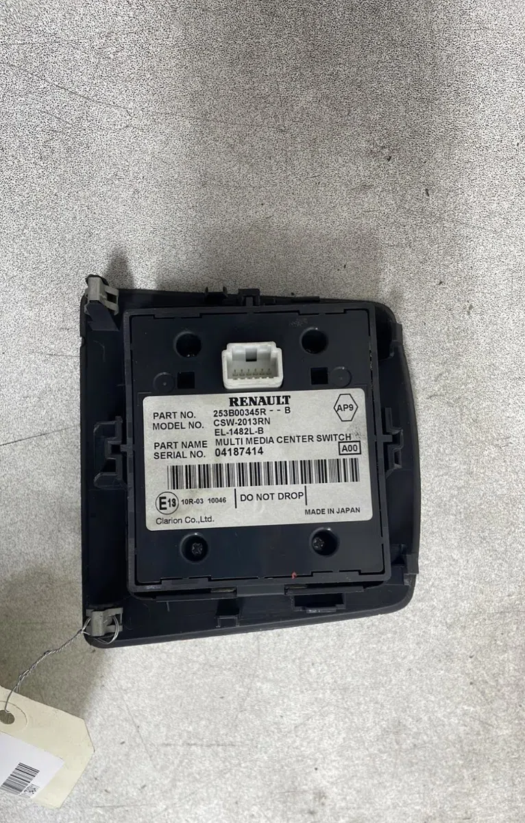 Commande autoradio Renault GRAND SCÉNIC III (JZ0-1_) 1.6 dci (jz00, jz12) (2011) 5 portes occasion — photo 2